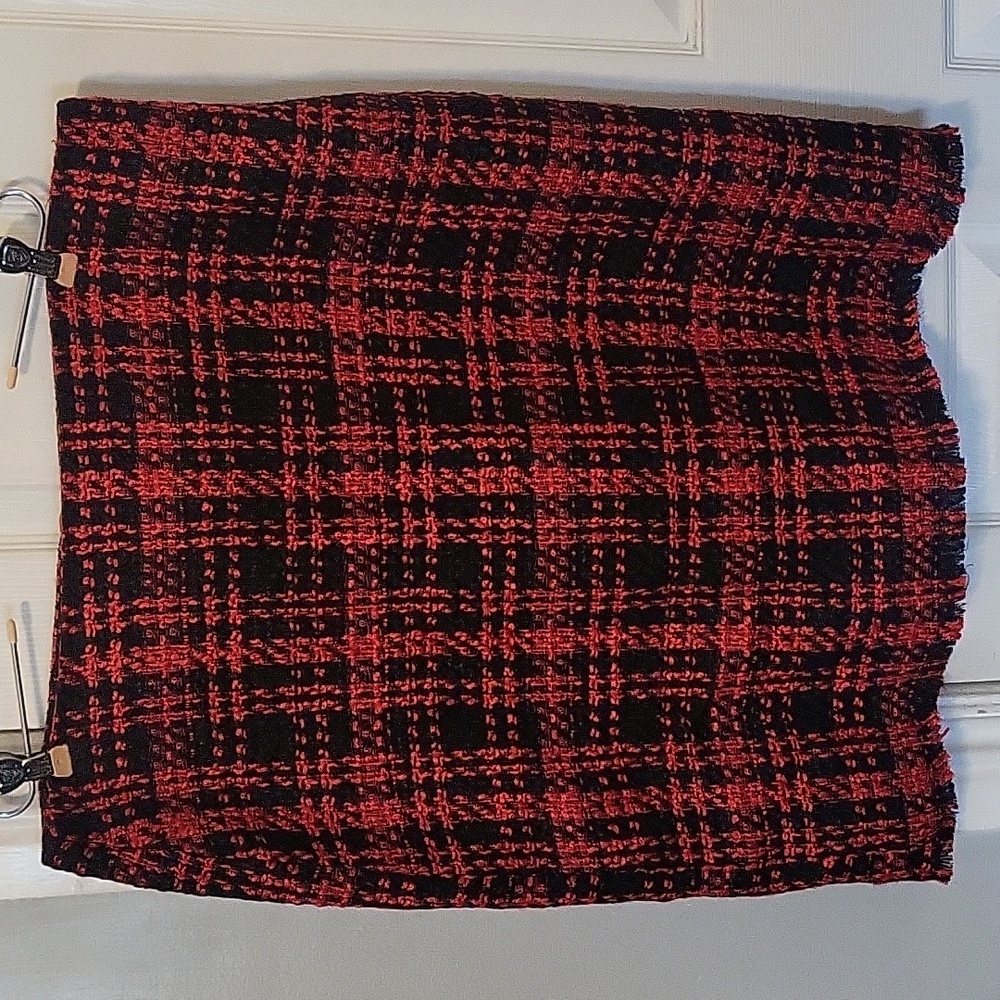 Cato Tweed Back Zip Pencil Skirt with Raw Edge